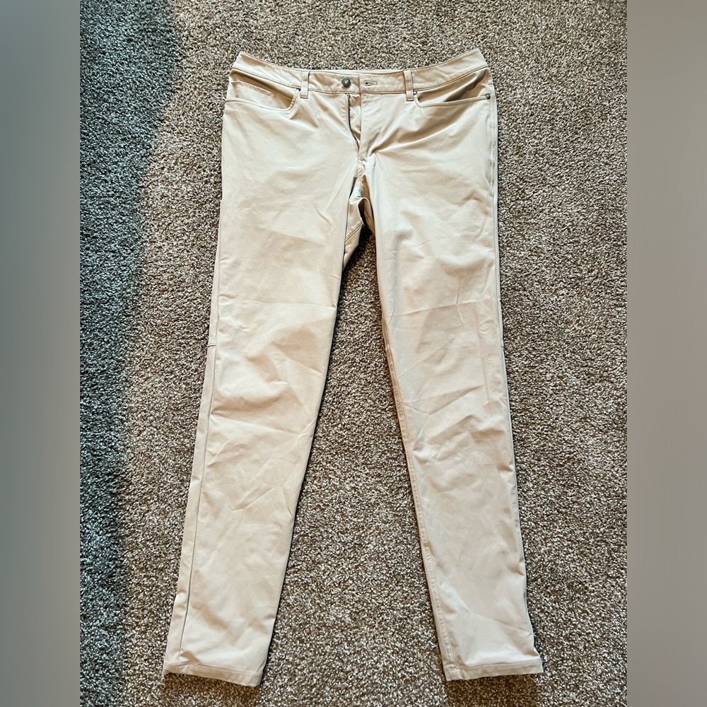 Lululemon Men’s large ABC Slim Fit Trouser (34/34 waist, length)